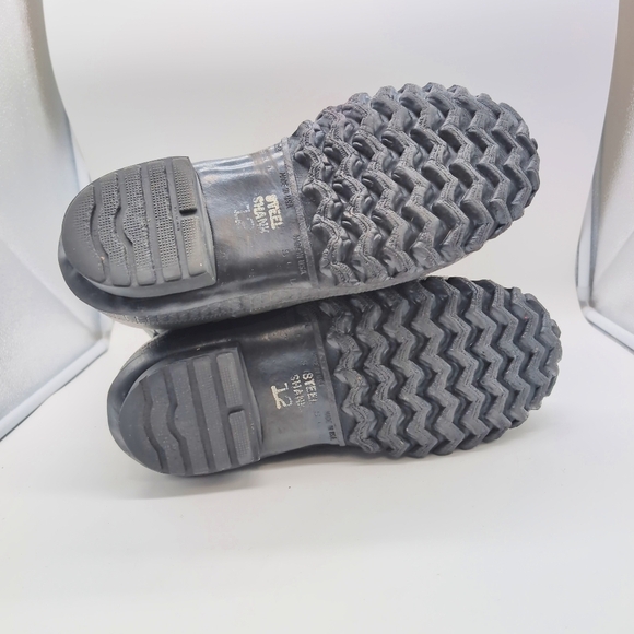 Lacrosse Iceman Men's Black and Olive Snow Boots Steel Shank - Picture 7 of 8